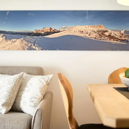 Settsass Apartment *